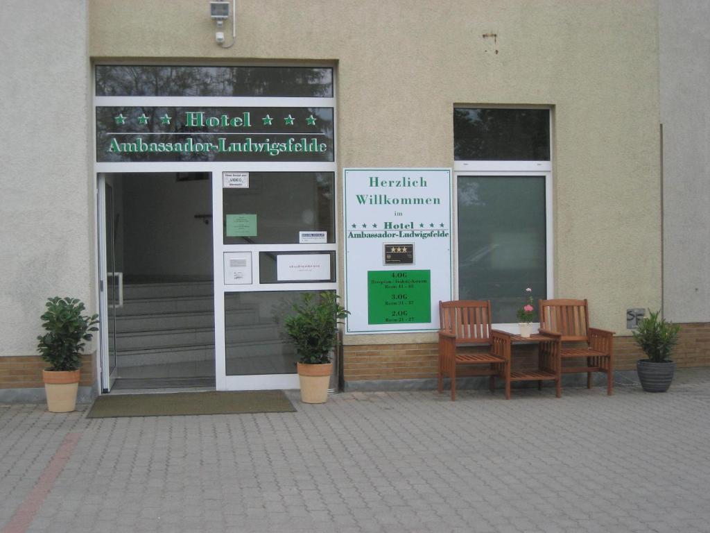 Hotel Ambassador-Ludwigsfelde Extérieur photo
