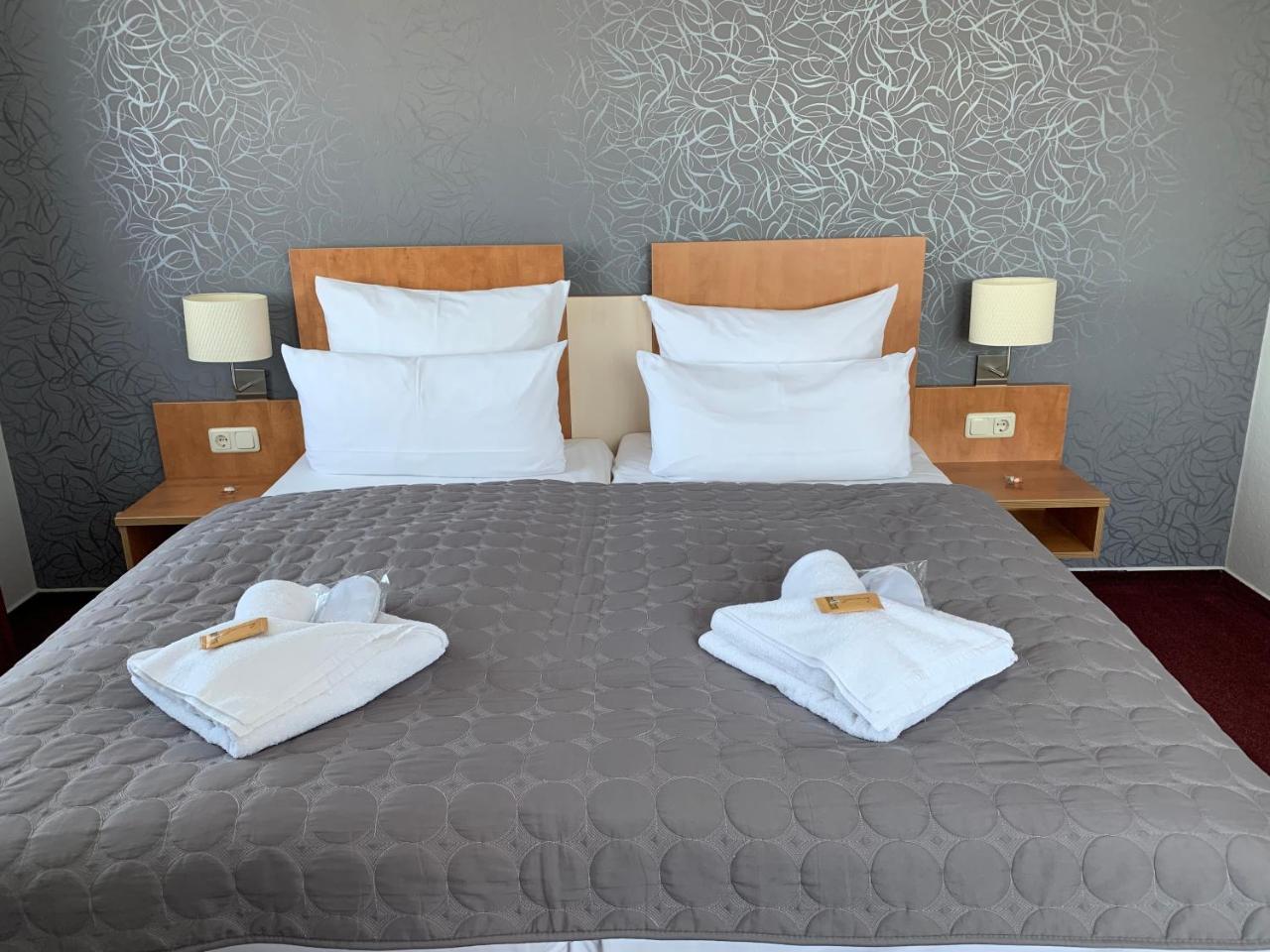 Hotel Ambassador-Ludwigsfelde Extérieur photo